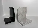 Liber Tenebrae - Paire de Serre-livres en marbre de Carrare & Marquina